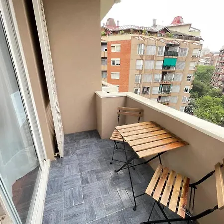 Bed & Breakfast Paris50 Barcelona